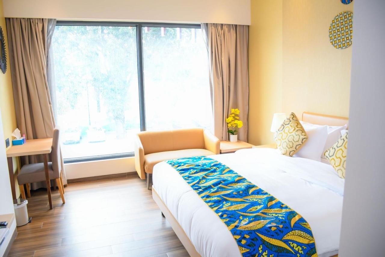 Aqua Inn Hotel คินชาซา ภายนอก รูปภาพ